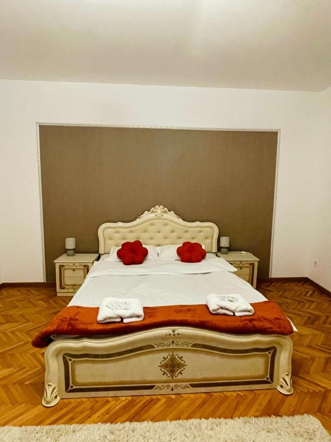 Londof Schei Apartments - Downtown براشوف المظهر الخارجي الصورة