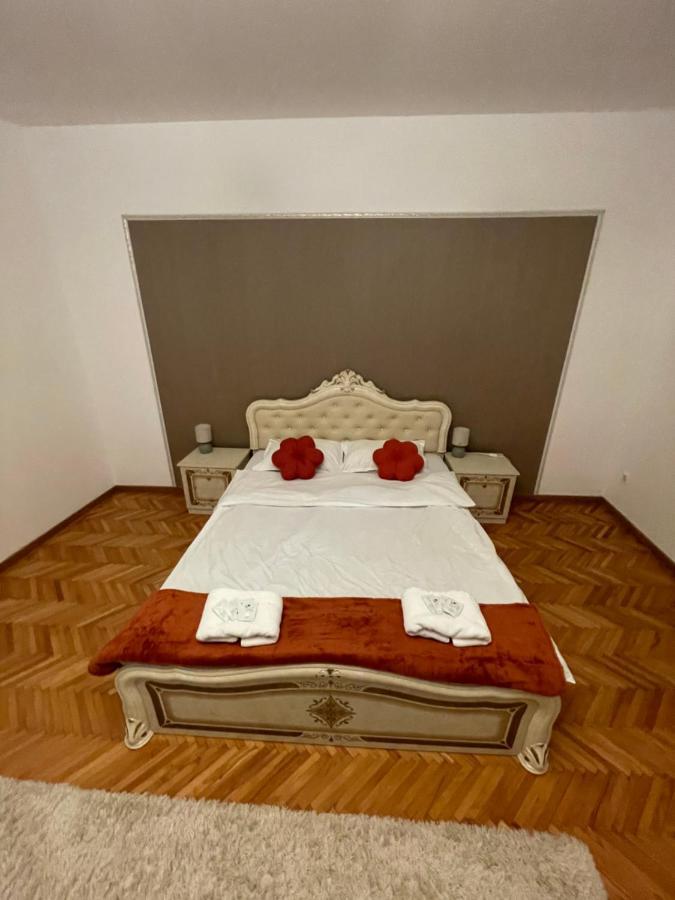 Londof Schei Apartments - Downtown براشوف المظهر الخارجي الصورة
