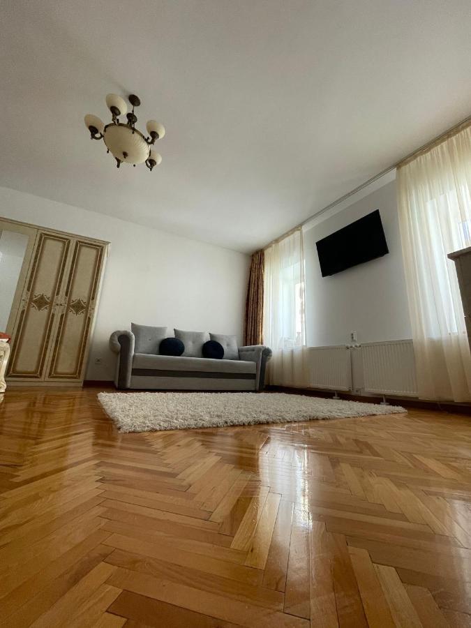 Londof Schei Apartments - Downtown براشوف المظهر الخارجي الصورة
