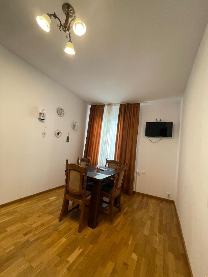 Londof Schei Apartments - Downtown براشوف المظهر الخارجي الصورة