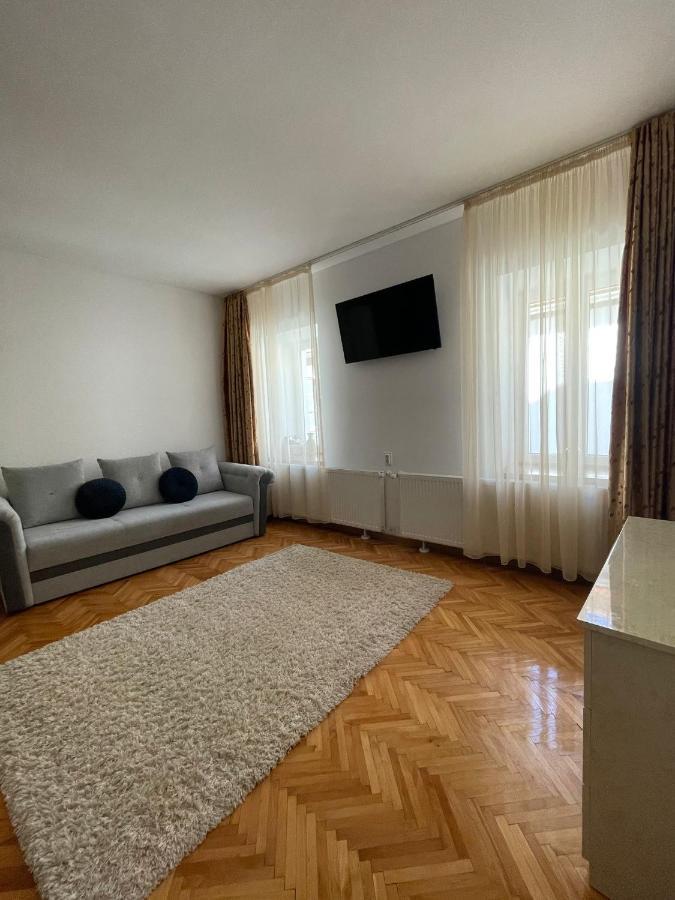 Londof Schei Apartments - Downtown براشوف المظهر الخارجي الصورة